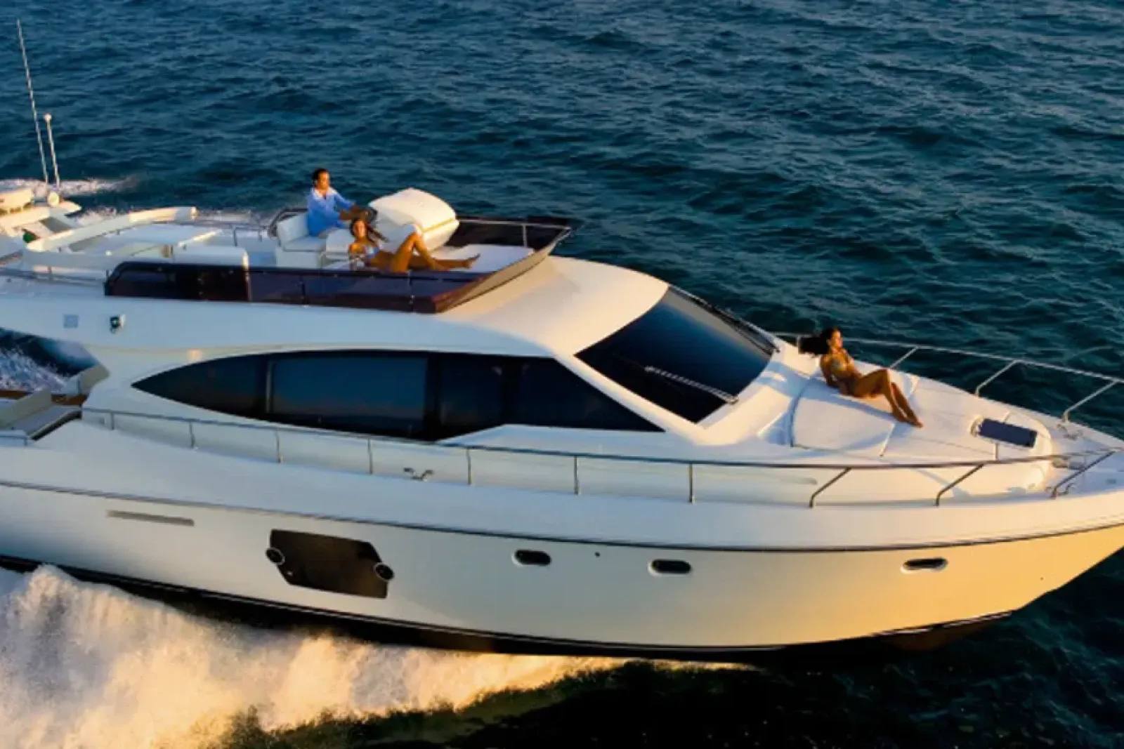 Ferretti 530 (Ferretti) Lancha de luxo