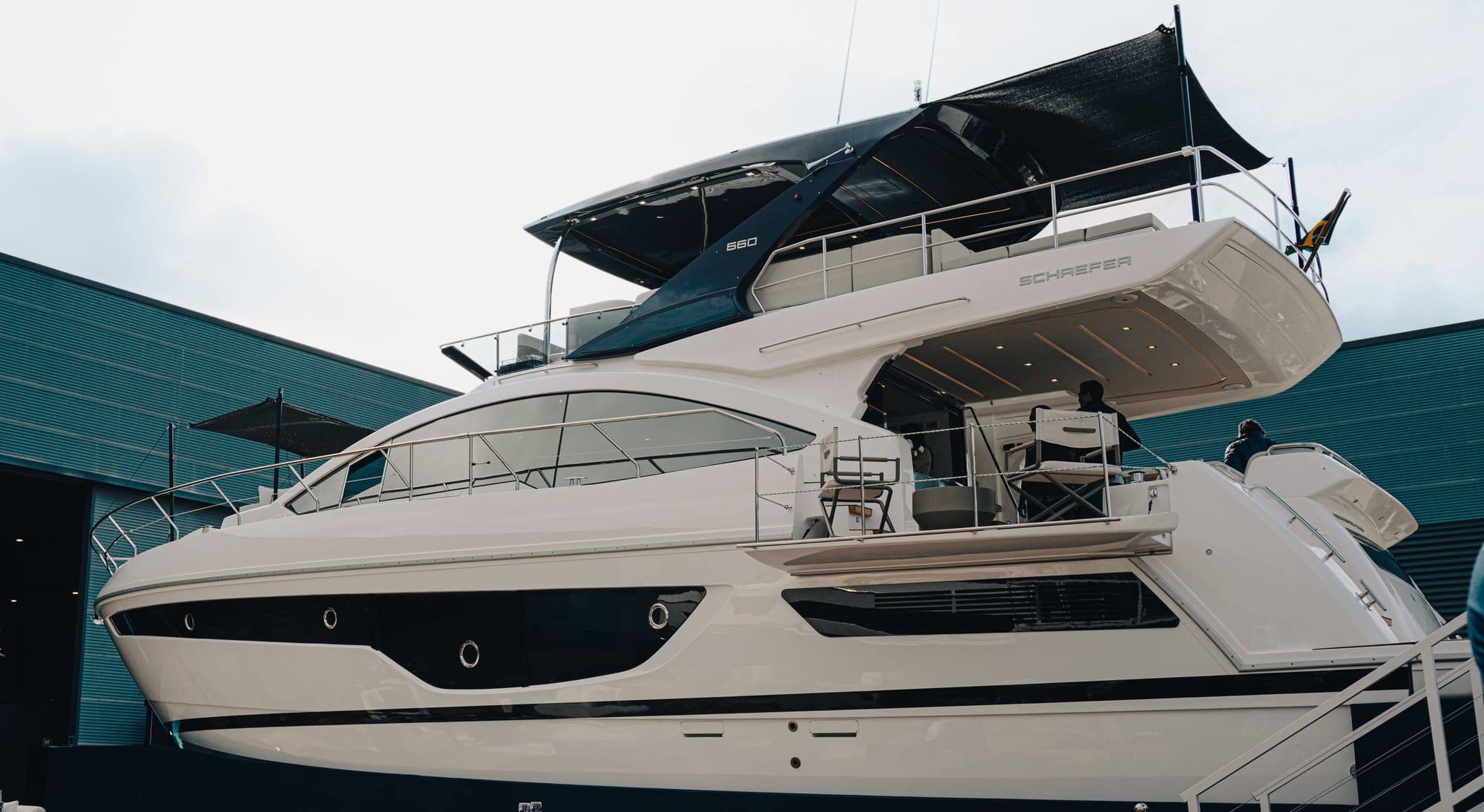 Lanchas Schaefer 660 e V44 são destaque da Schaefer Yachts no Catarina Aviation Show 2026