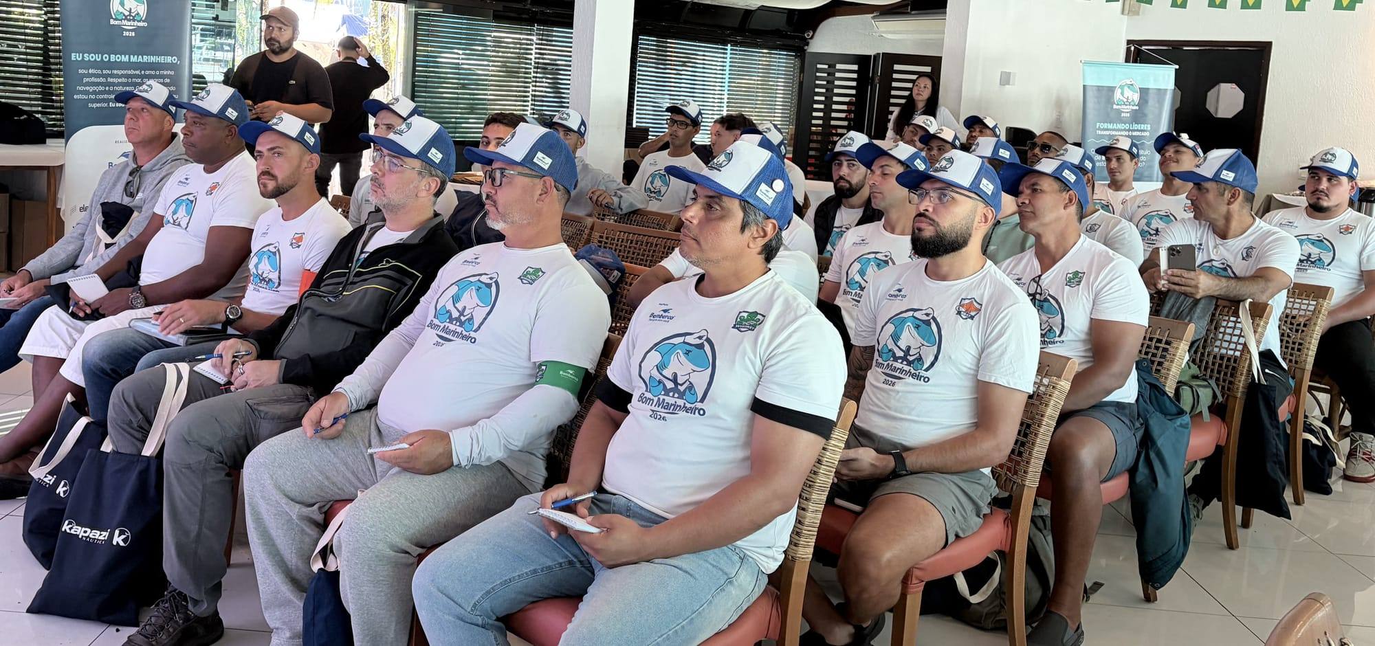Kapazi leva treinamento sobre pisos náuticos e manutenção ao programa Bom Marinheiro 2026