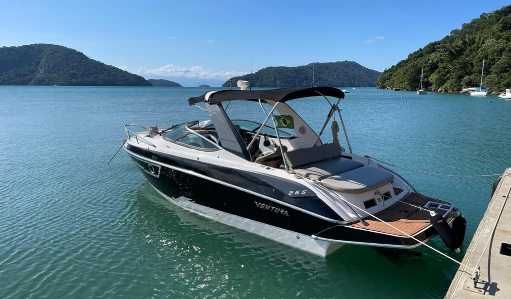 Ventura Marine V265 Cabin Comfort - Cabinada com 250 HP 8.02 pés