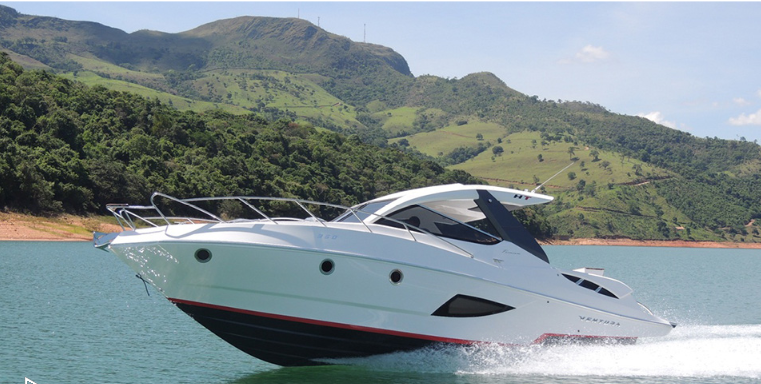 Lancha V350 HT, da Ventura Marine, no Raio-X