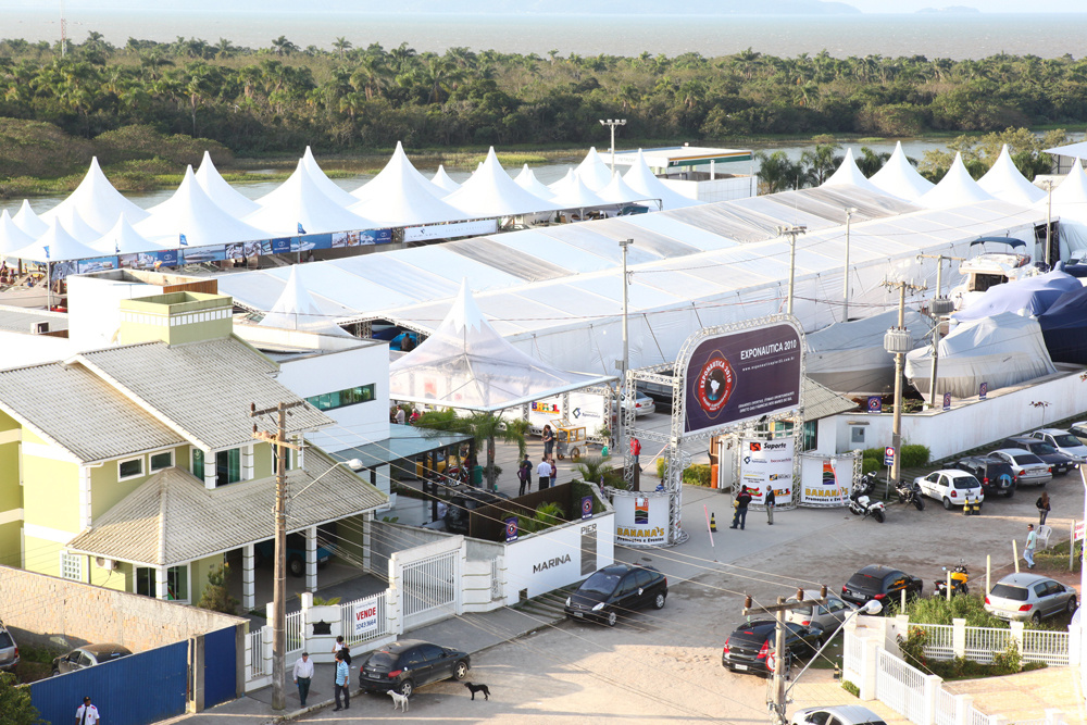 A Exponáutica 2010 recebeu cerca de 20 mil visitantes