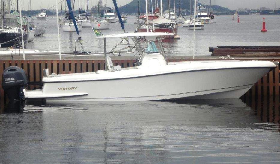 Victory Yachts lança nova lancha Victory 300 CC