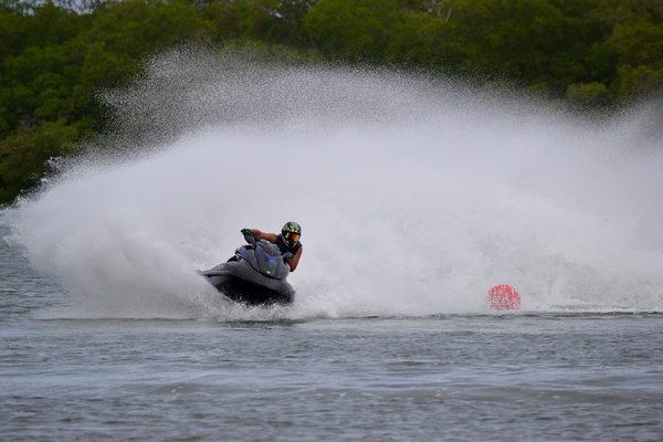 Baiano de Moto Aquática (Jet Ski) reúne mais de 20 pilotos na Barra de Jacuípe