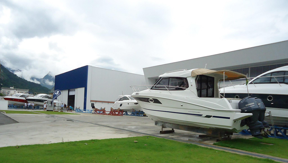 Beneteau reorganiza estratégia nas Américas