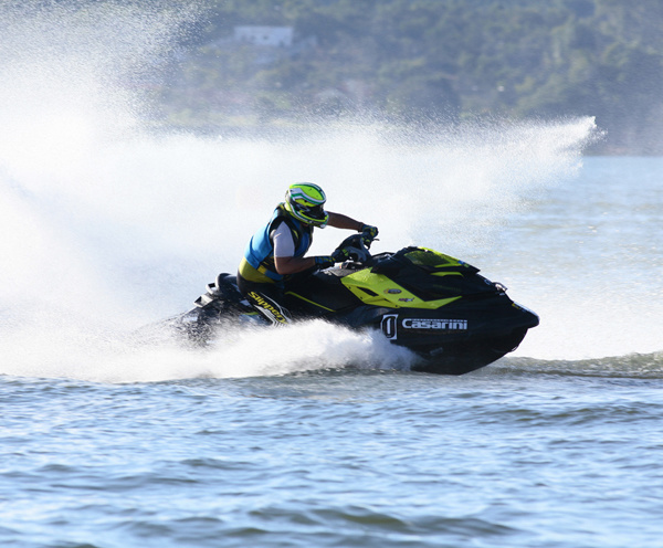 Brasileiro de Moto Aquática: Deninho Casarini quer aumentar número de títulos
