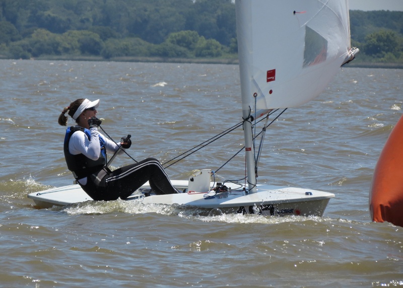 Fernanda Decnop vence o Brasileiro de Laser Radial 