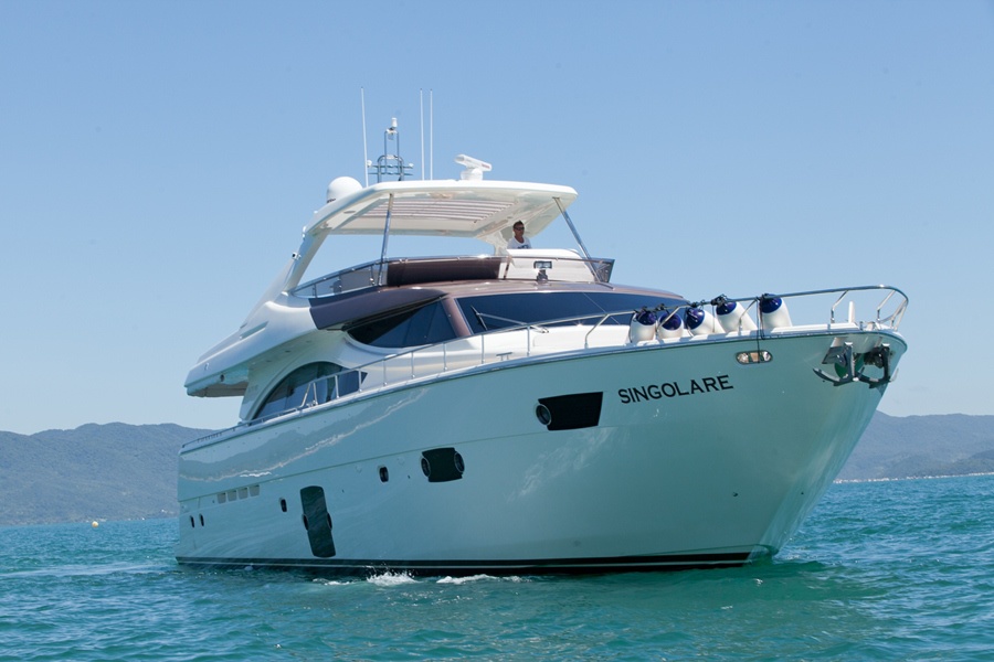 Ferretti lança F831 Elite no Sul do Brasil