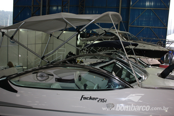 Fibrafort leva suas lanchas Focker ao Cirrus Road Show