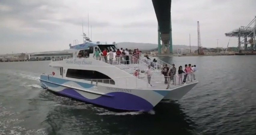 Google aluga barco para levar funcionários para o trabalho em São Francisco