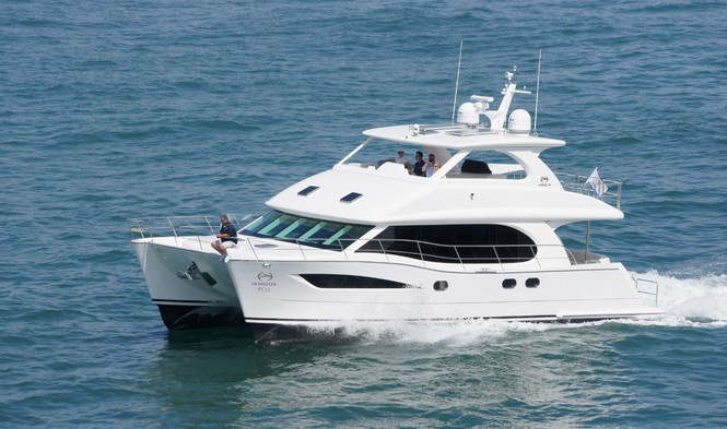 Horizon lança catamarã Quintessence em Fort Lauderdale