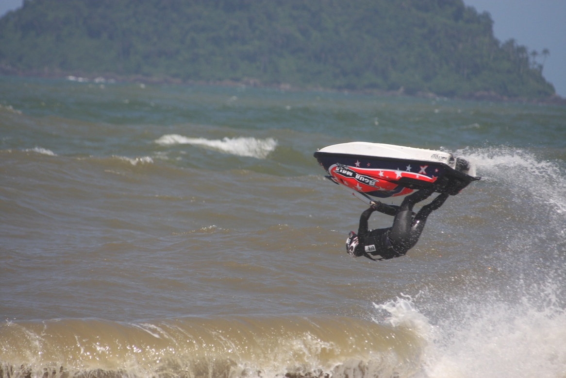 Jet Waves World Championship: Zack Bright está na briga pelo título