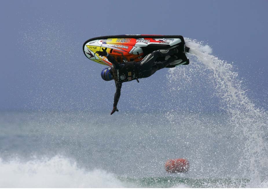 Lenzi é um dos favoritos na final do Jet Waves