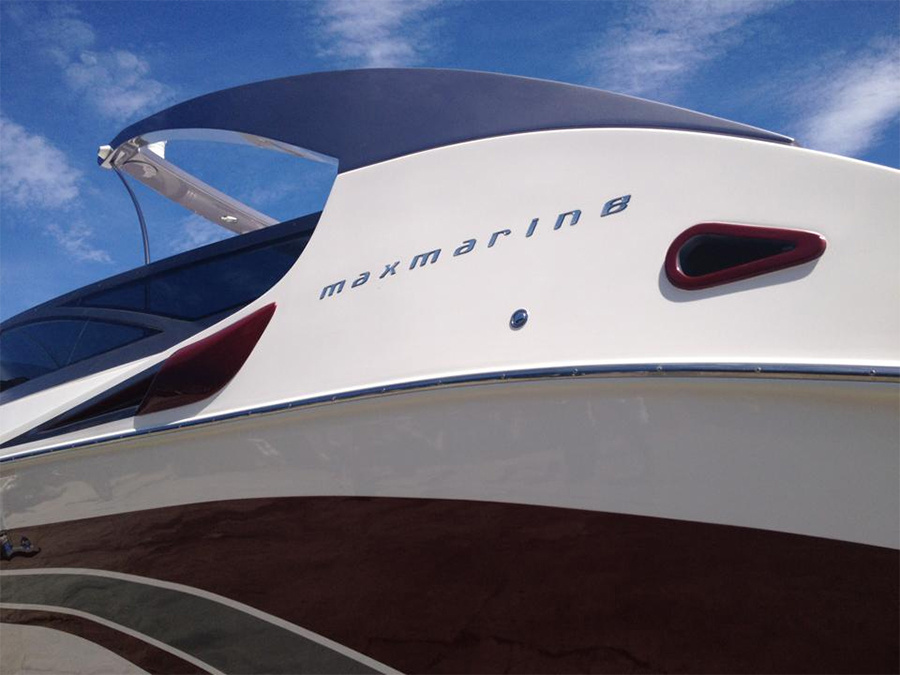 Maxmarine lança lancha Maxmarine 435 Full com motor Volvo Penta V8-430