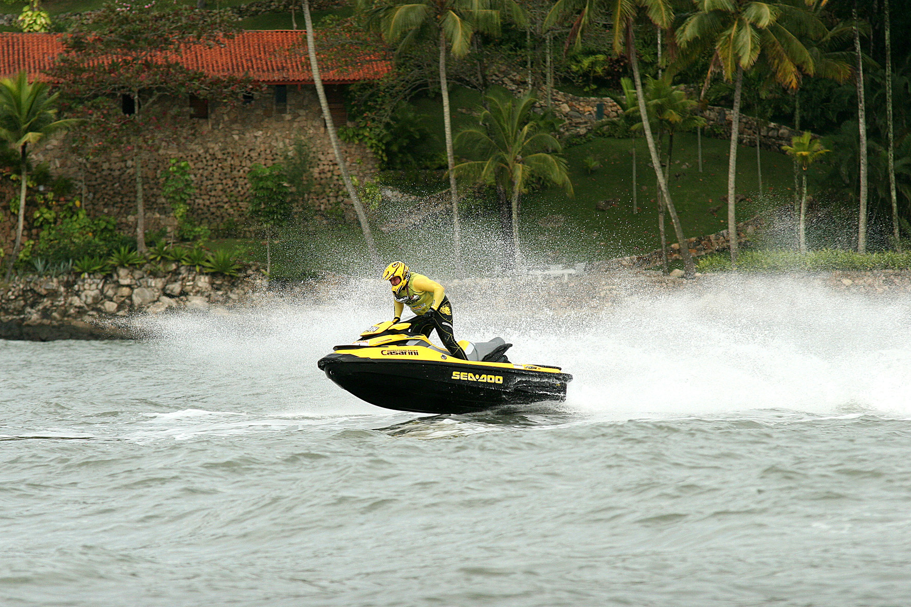 Open Sea: Guarujá recebe pilotos nacionais e internacionais para corrida em mar aberto