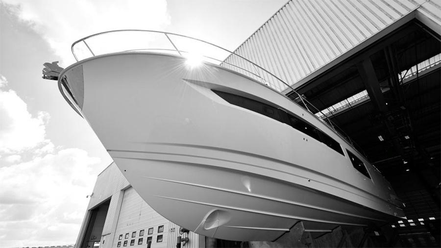 Prestige Yachts comemora produção da 200ª Prestige 500