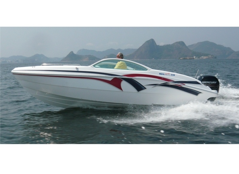 Real Class 220 foi aprovada pela equipe da Real Powerboats
