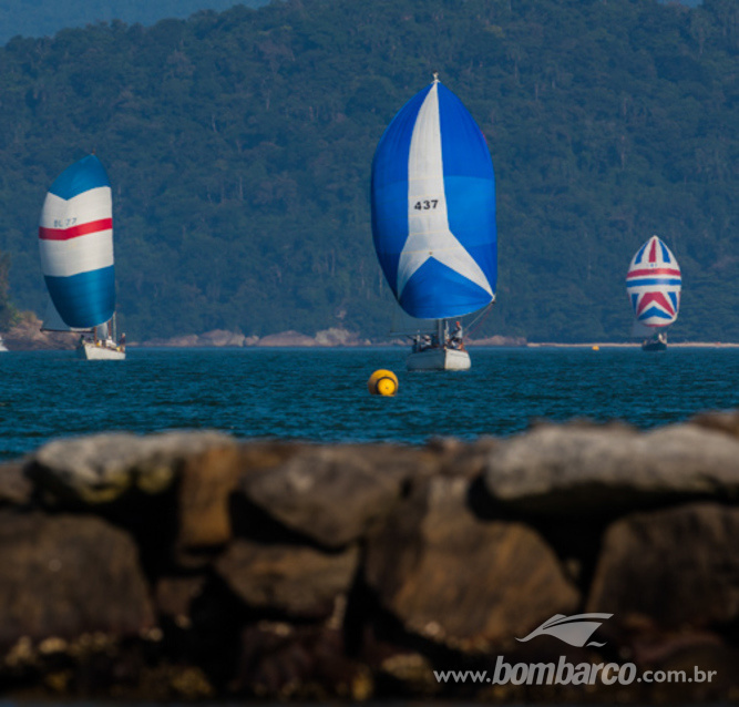 Regata de Veleiros Clássicos reúne apaixonados pela classe em Angra dos Reis