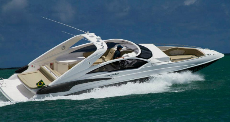 Royal Mariner comemora vendas da RM370