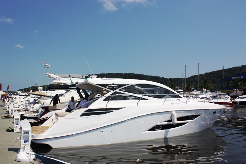 Salão Náutico do Guarujá tem barcos disponíveis para test-drive
