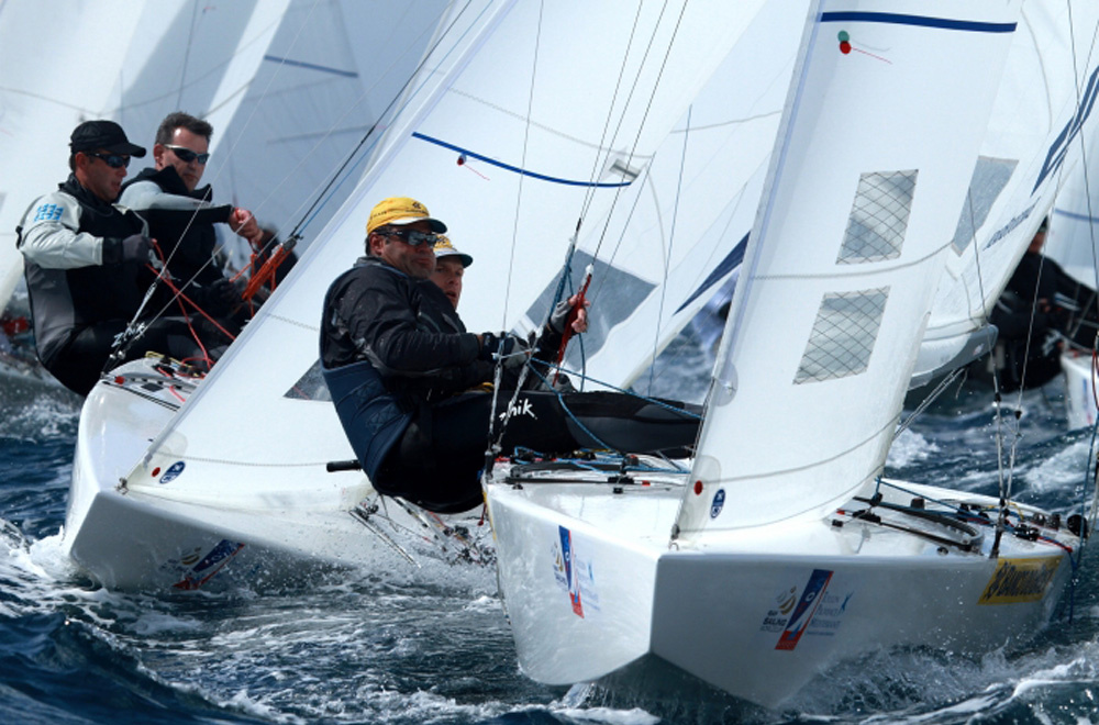 Scheidt e Prada assumem liderança em competição francesa