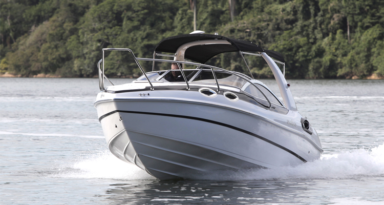 Test drive das lanchas Evolve 235 e 270