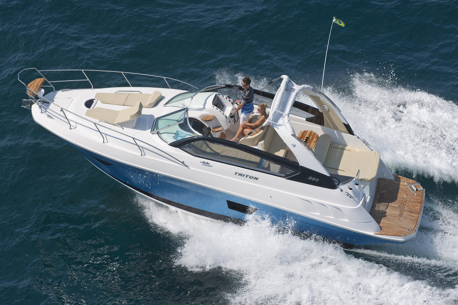 Triton apresenta novas lanchas Triton 350 e Triton 370