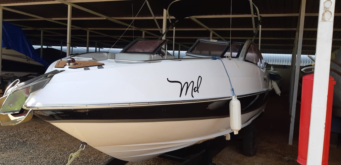 Fibrafort Focker 200 - Proa Aberta com 115 HP 6.2 pés | Bombarco