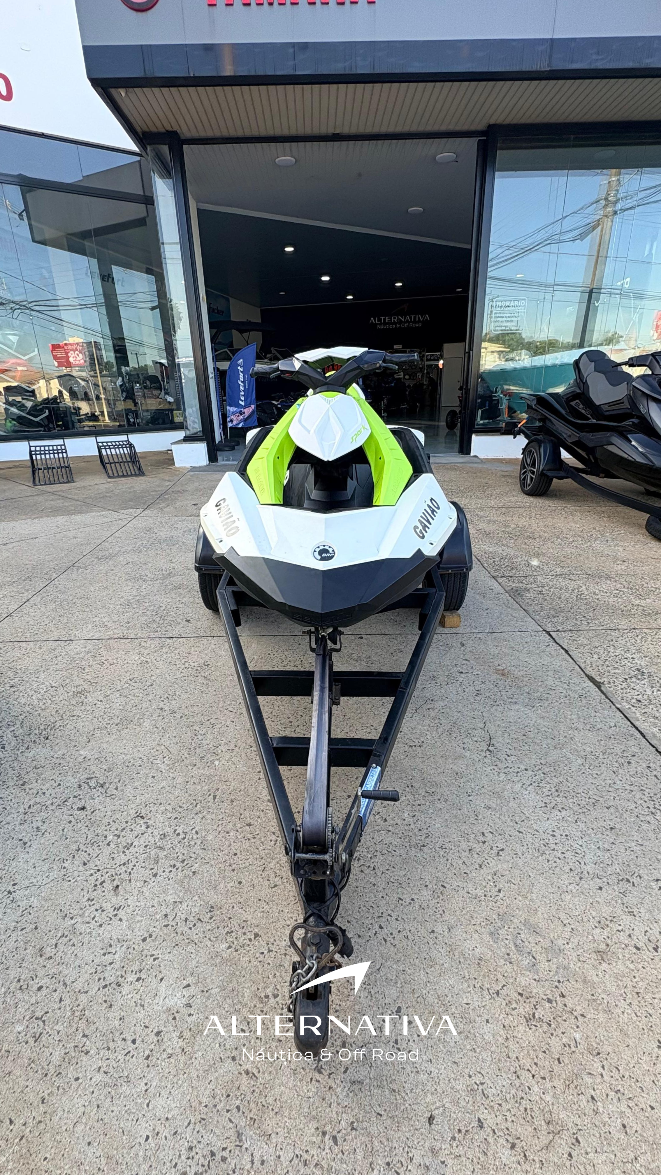 BRP - Sea Doo Spark - 2 Lugares com 120 HP | Bombarco